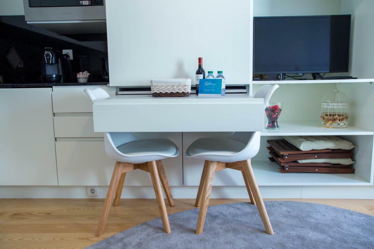 Apartment Almada Story By Hosts